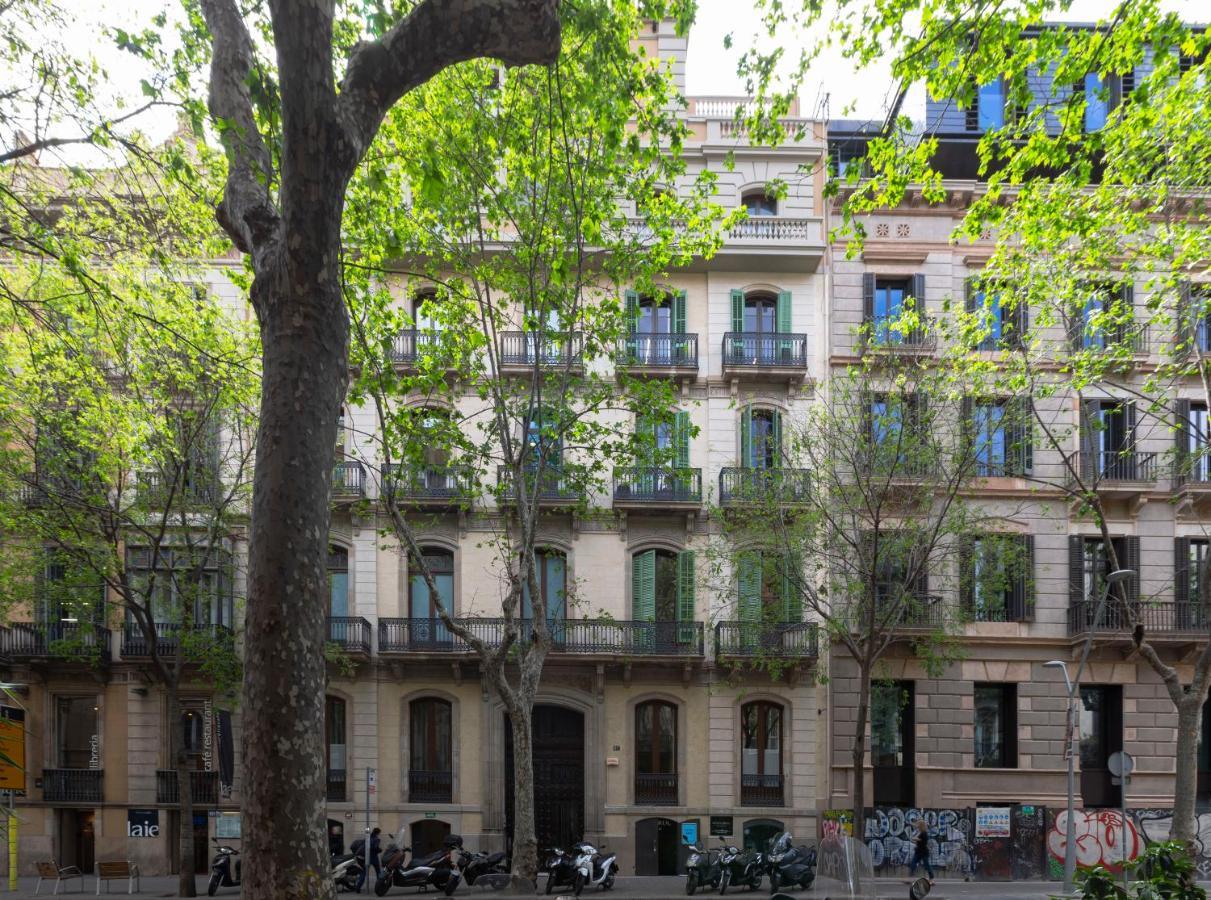The Barcelona Centric Apt By Maison Pinata Εξωτερικό φωτογραφία